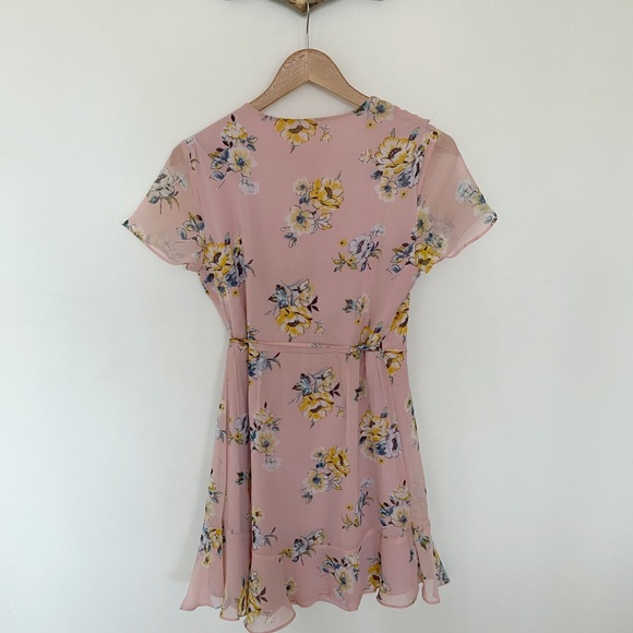 Lush floral wrap dress - Picture 7 of 9